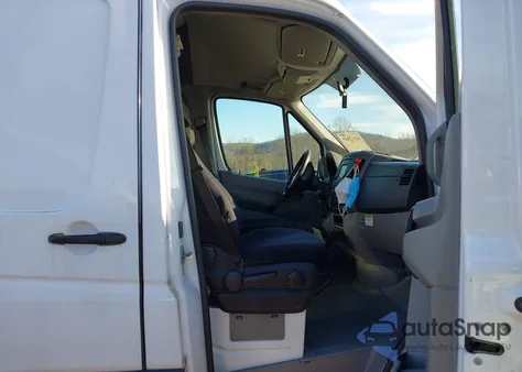 2017 Mercedes-Benz Sprinter 2500 Standard Roof V6 from USA, damaged, VIN WD3PE7CD4HP533294